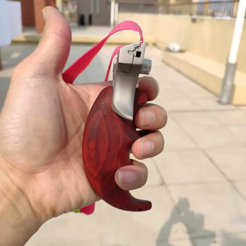 New Stainless Steel Slingshot  - Outdoor Hunting News recension och pris